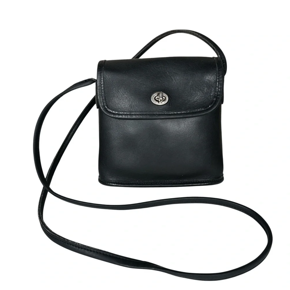 COACH Vintage #9049 Tango Flap Leather Crossbody Bag in black - Picture 4 of 16